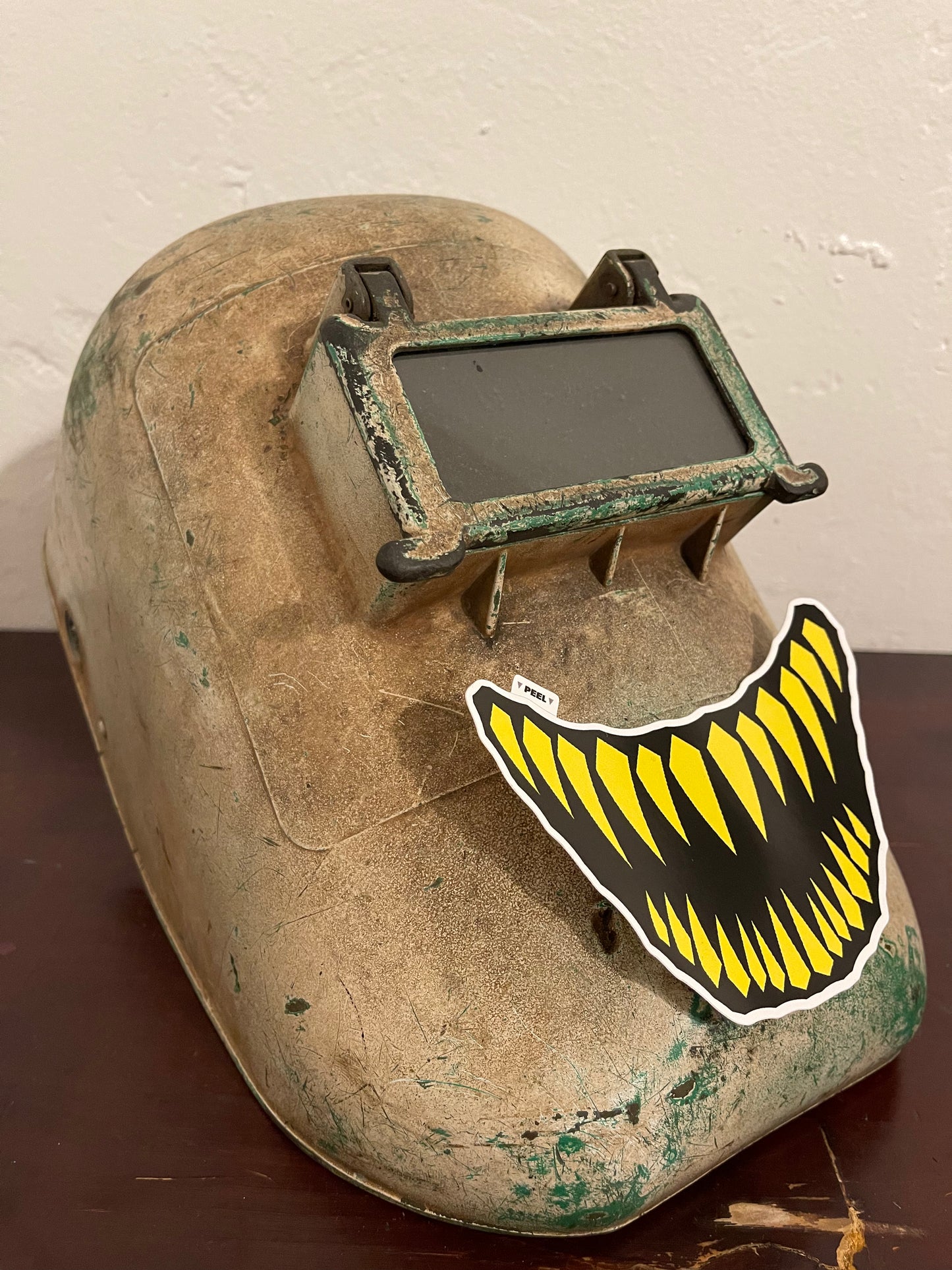 Welding hood sticker smiley face
